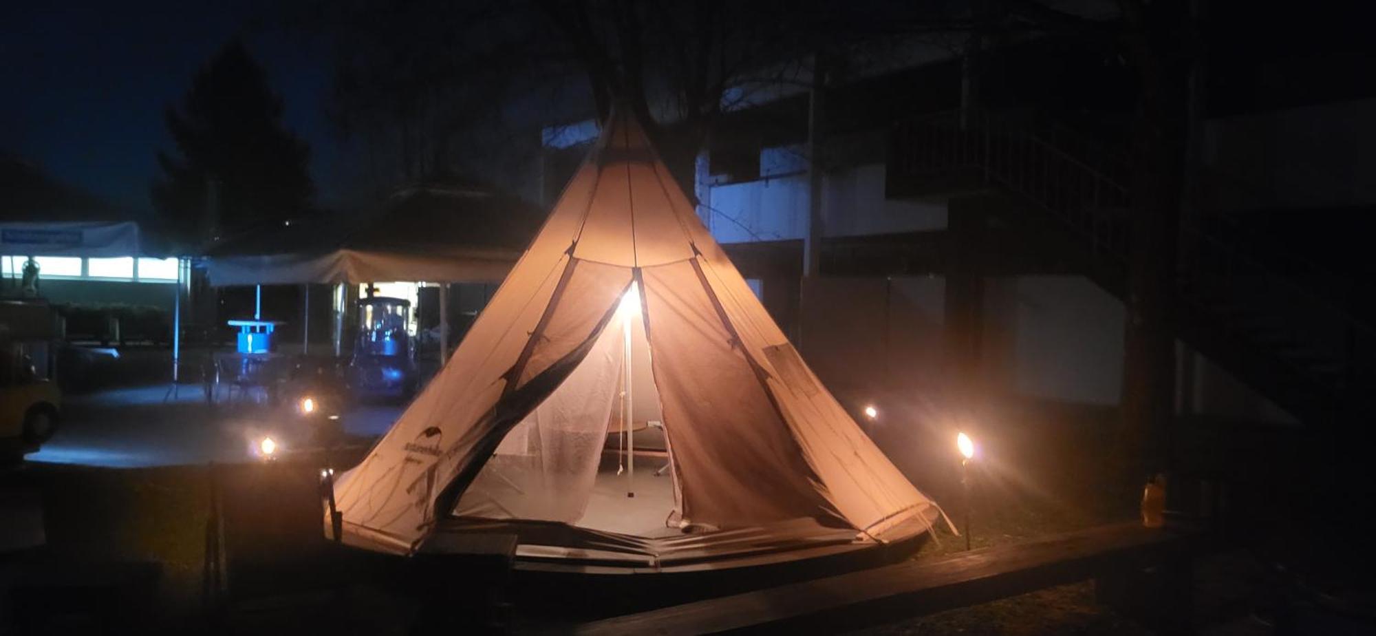 Swiss Army Camping Night / Militaerbunker St. Margrethen Exteriör bild